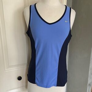 Nike Women's Dry Fit Navy and Periwinkle blue V-Neck Tank Top XL